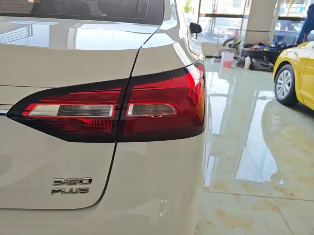 Roewe 360 2018 2018 PLUS 1.5L Automatic Exclusive Edition
