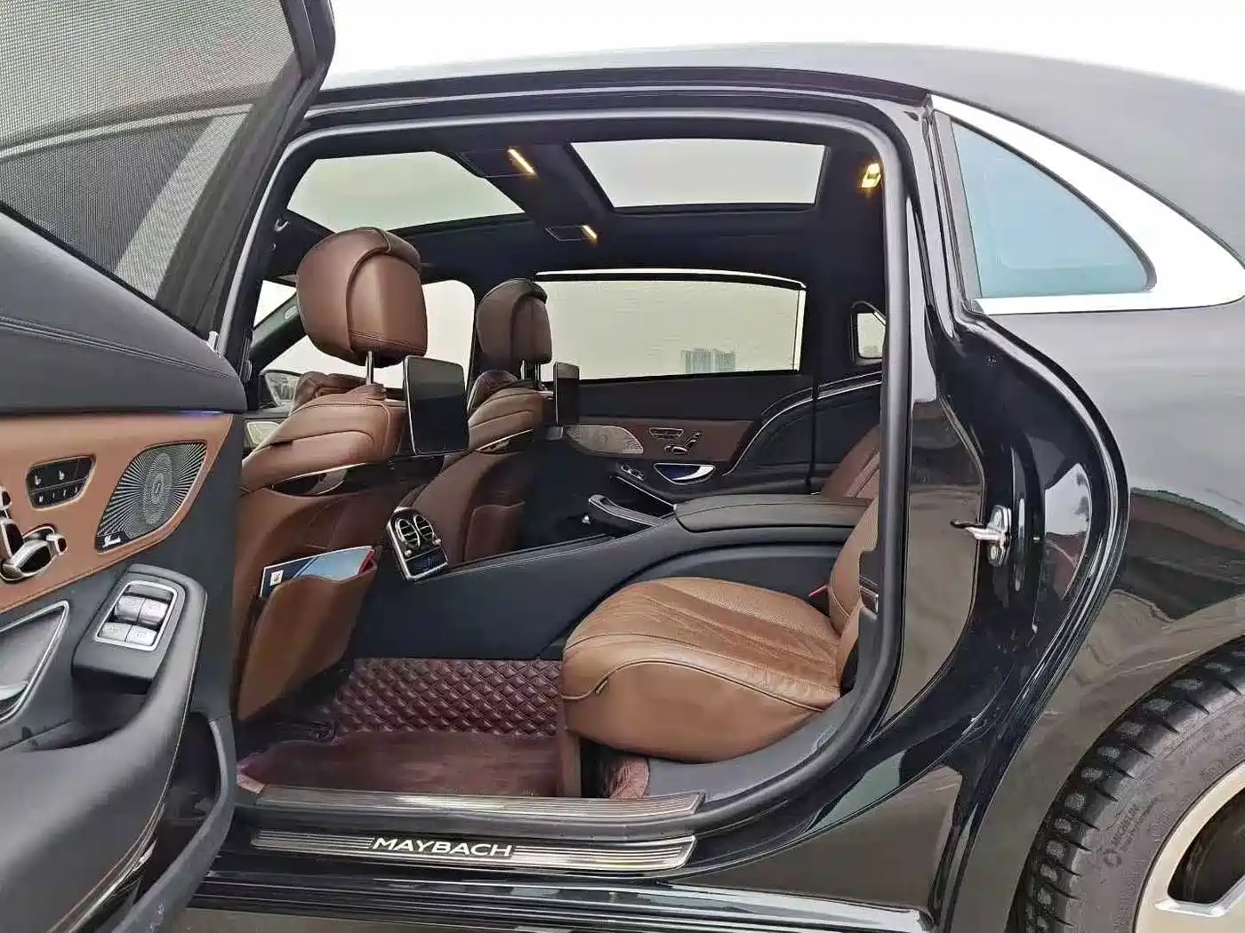 Фото 12 - Mercedes-Benz Maybach S-Class
