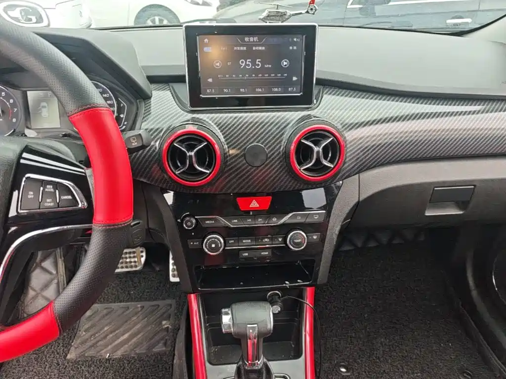 BAIC Senova X25 2016 2015 1.5L Automatic Elite