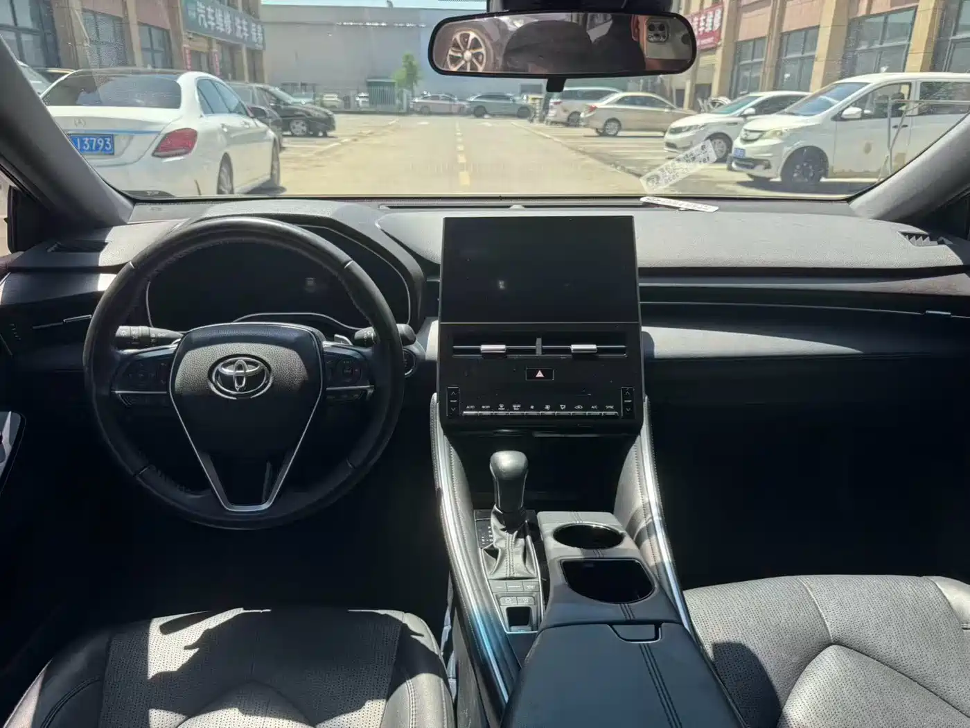 Toyota Avalon 2022 2.5L Luxury Edition фото 8