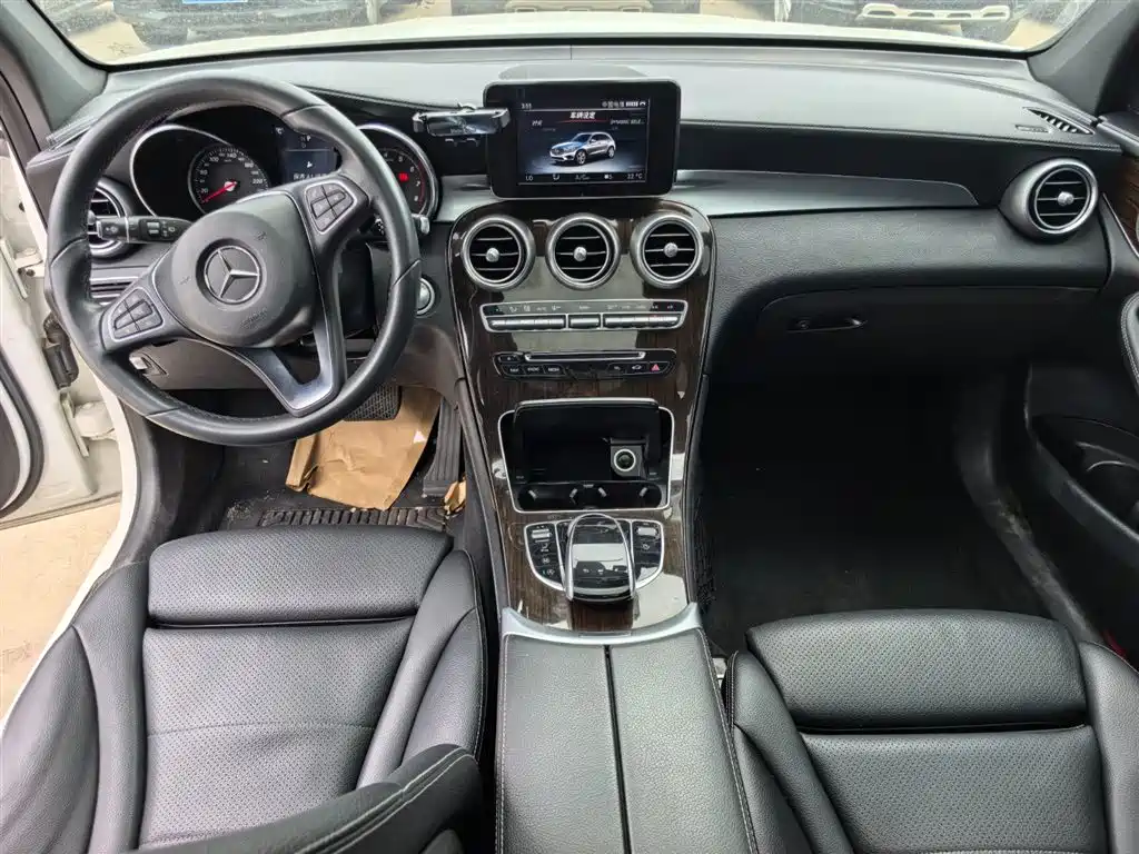 Mercedes-Benz GLC 2017 GLC 260 4MATIC Dynamic фото 11