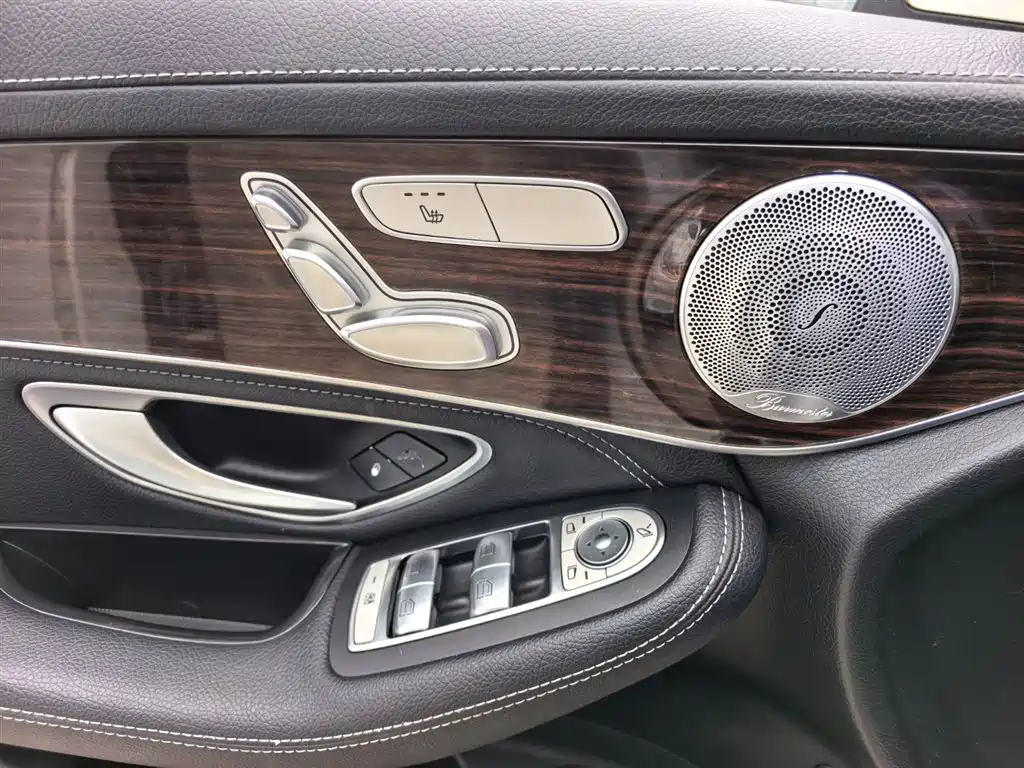 Mercedes-Benz GLC 2017 GLC 260 4MATIC Dynamic фото 8