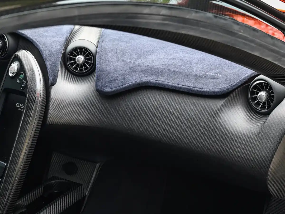 Photo 18 - McLaren P1