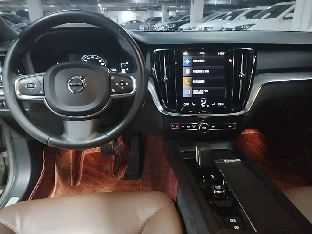 Photo 5 - Volvo S60
