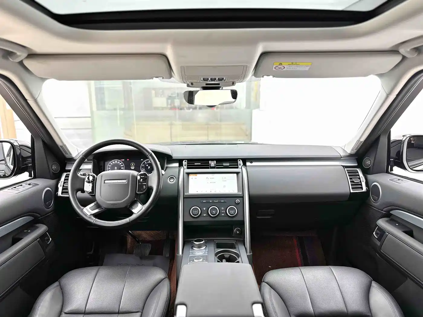 Land Rover Discovery 2020 3.0 SC V6 30th Anniversary Special Edition фото 4