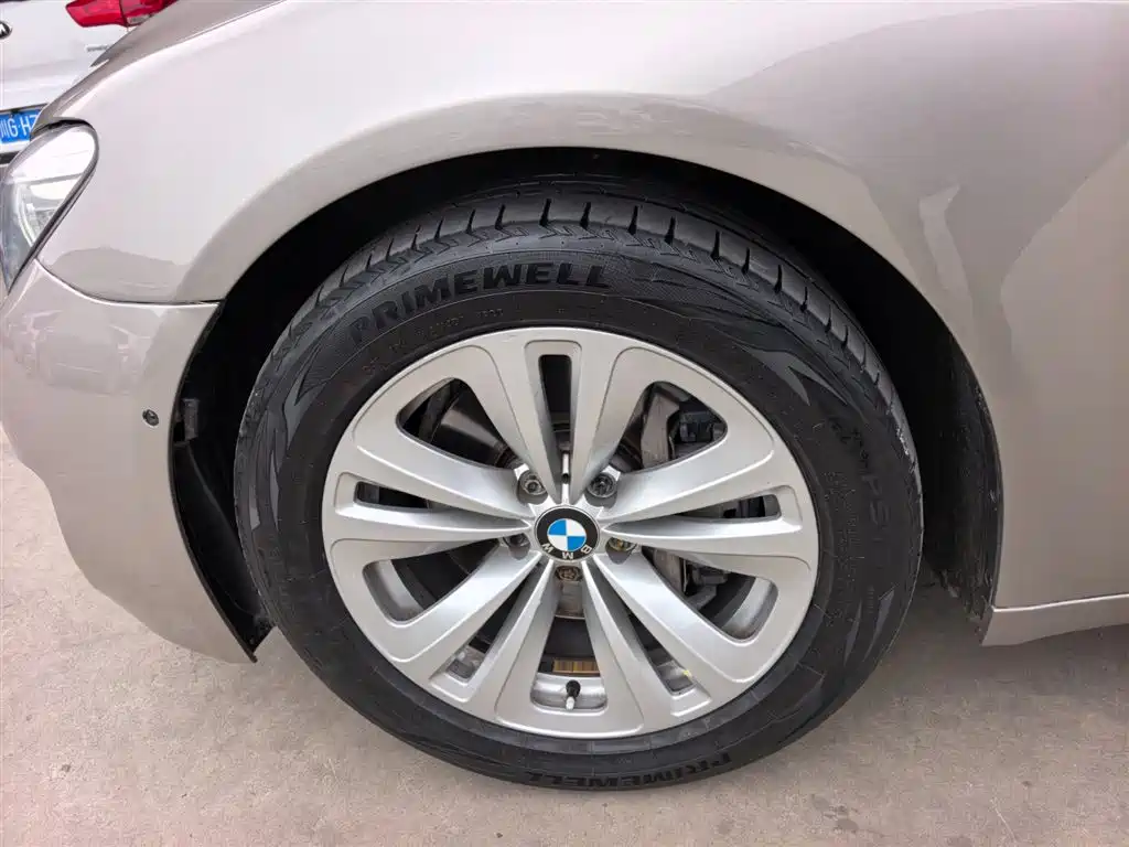 BMW 7 Series 2013 Model 730Li Leading фото 8