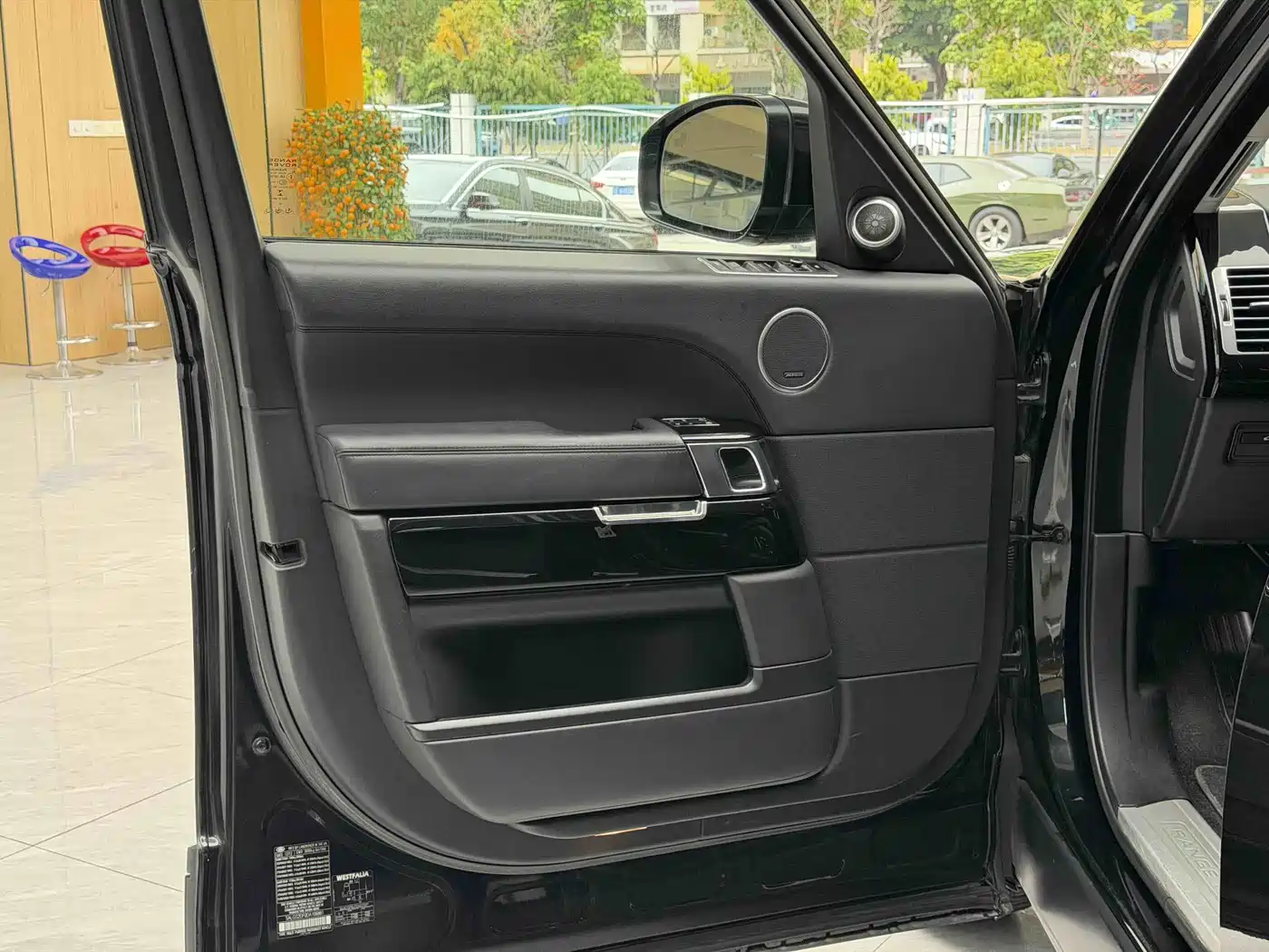Land Rover Range Rover 2013 NA 5.0 V8 Vogue SE фото 13