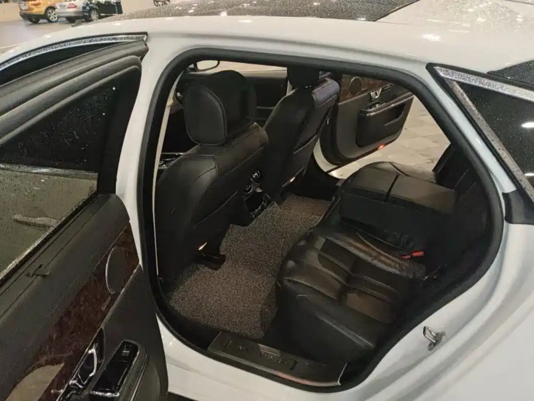 Jaguar XJ 2015 2014 XJL 3.0 SC 2WD Premium Business Edition
