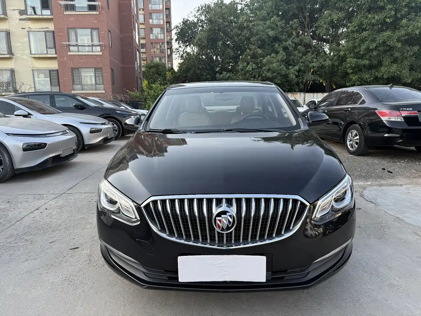 Buick Excelle 2015 15N Automatic Progressive фото 2