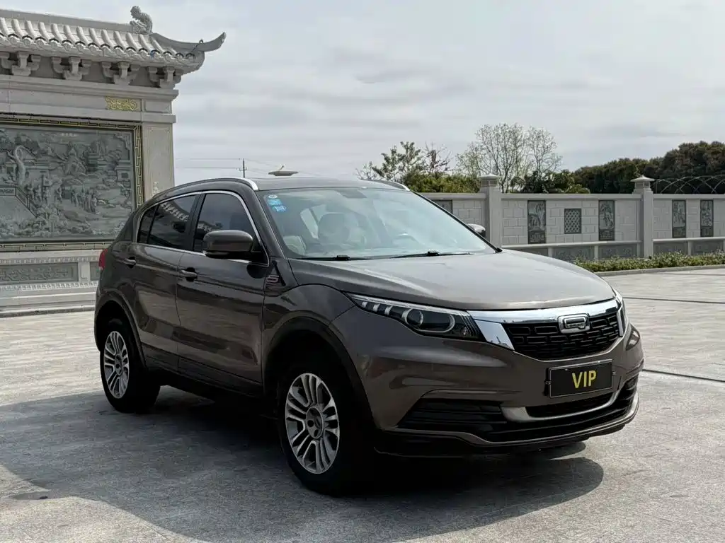 Фото 4 - Qoros 5
