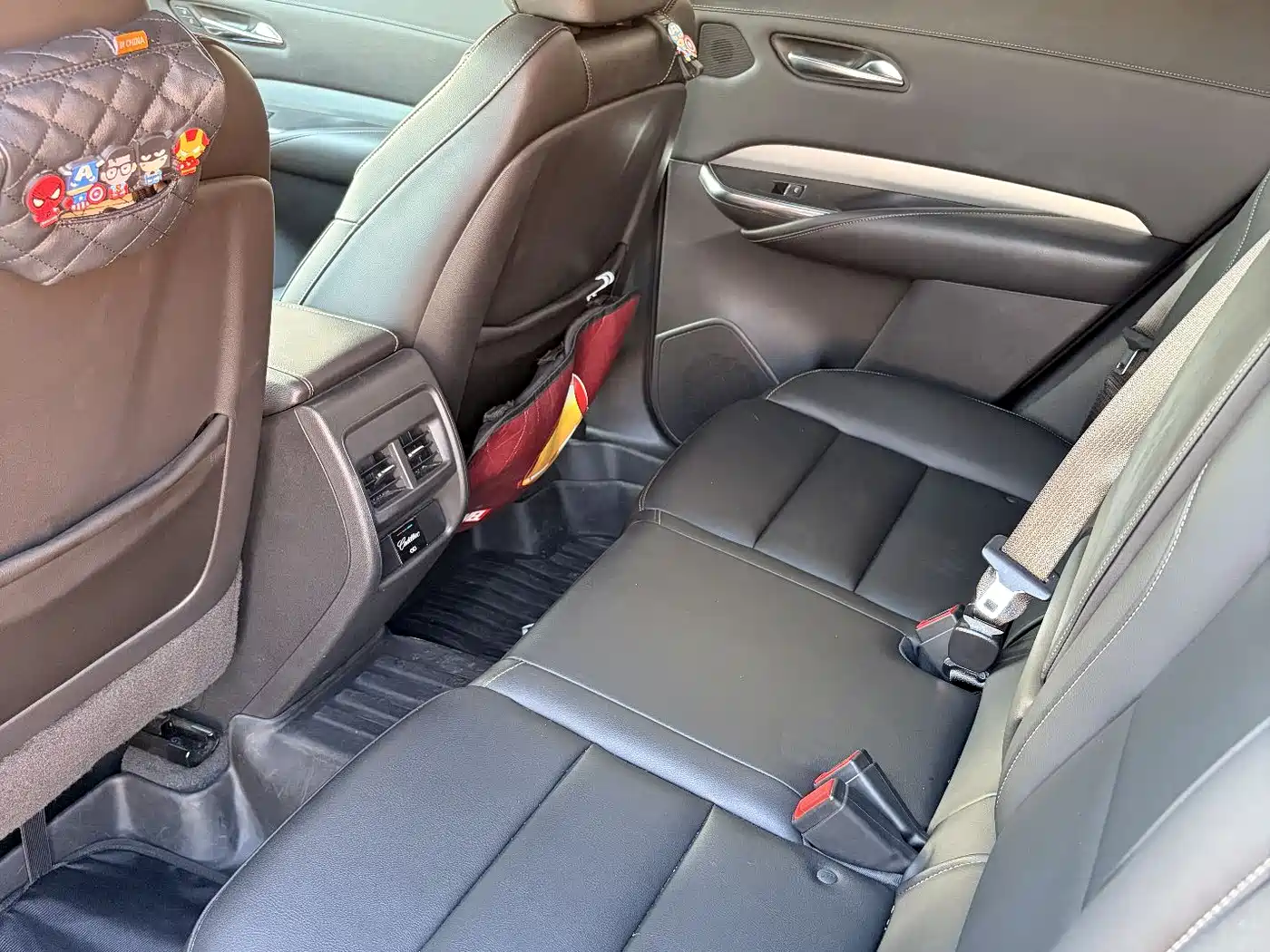 Cadillac XT4 2018 28T FWD Leading Edition фото 6