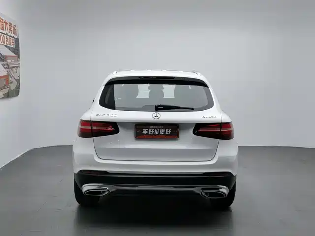 Mercedes-Benz GLC 2016 GLC 300 4MATIC Dynamic — фото 4