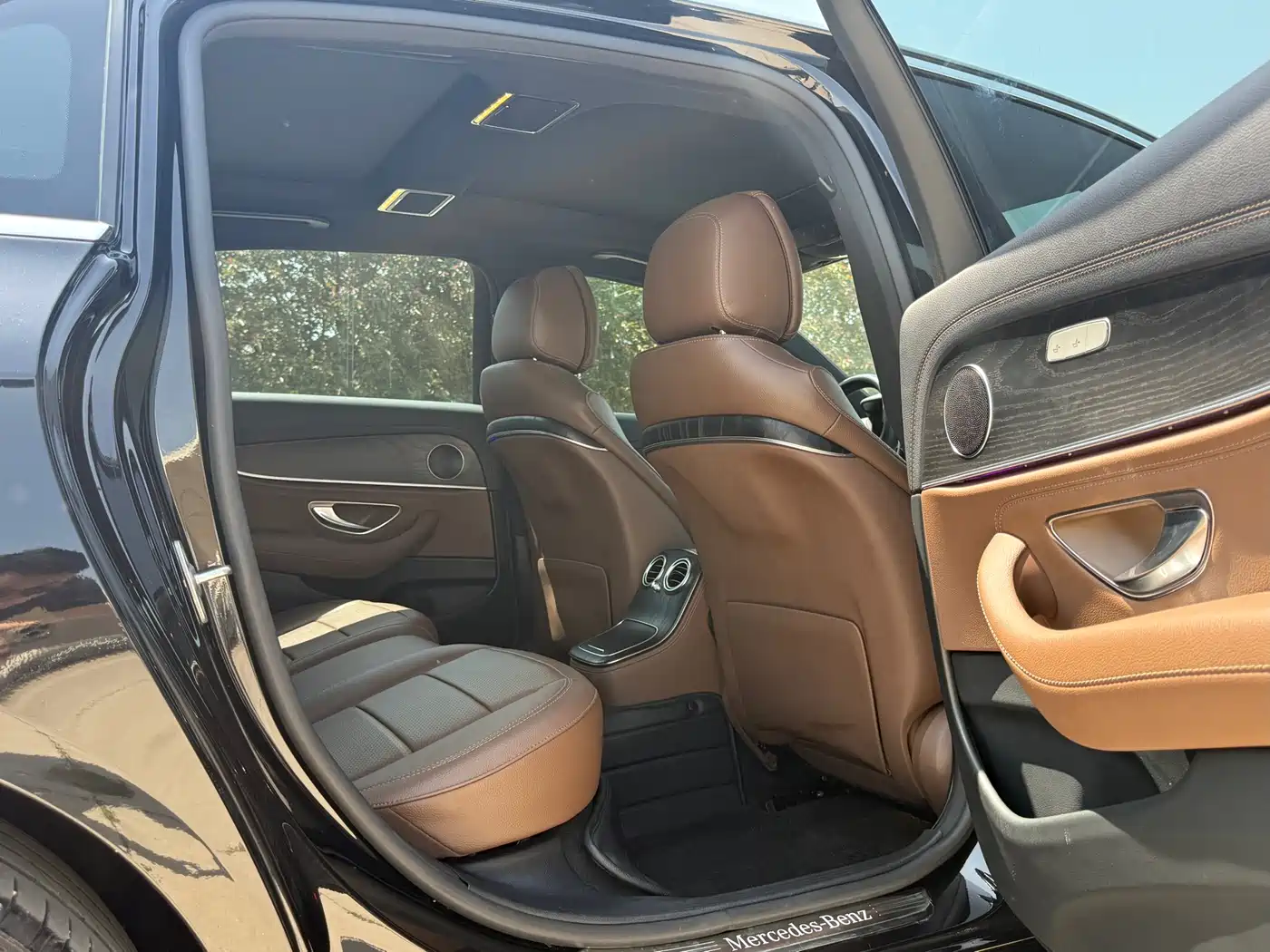 Mercedes-Benz E-Class 2021 E 260 L Sport фото 18