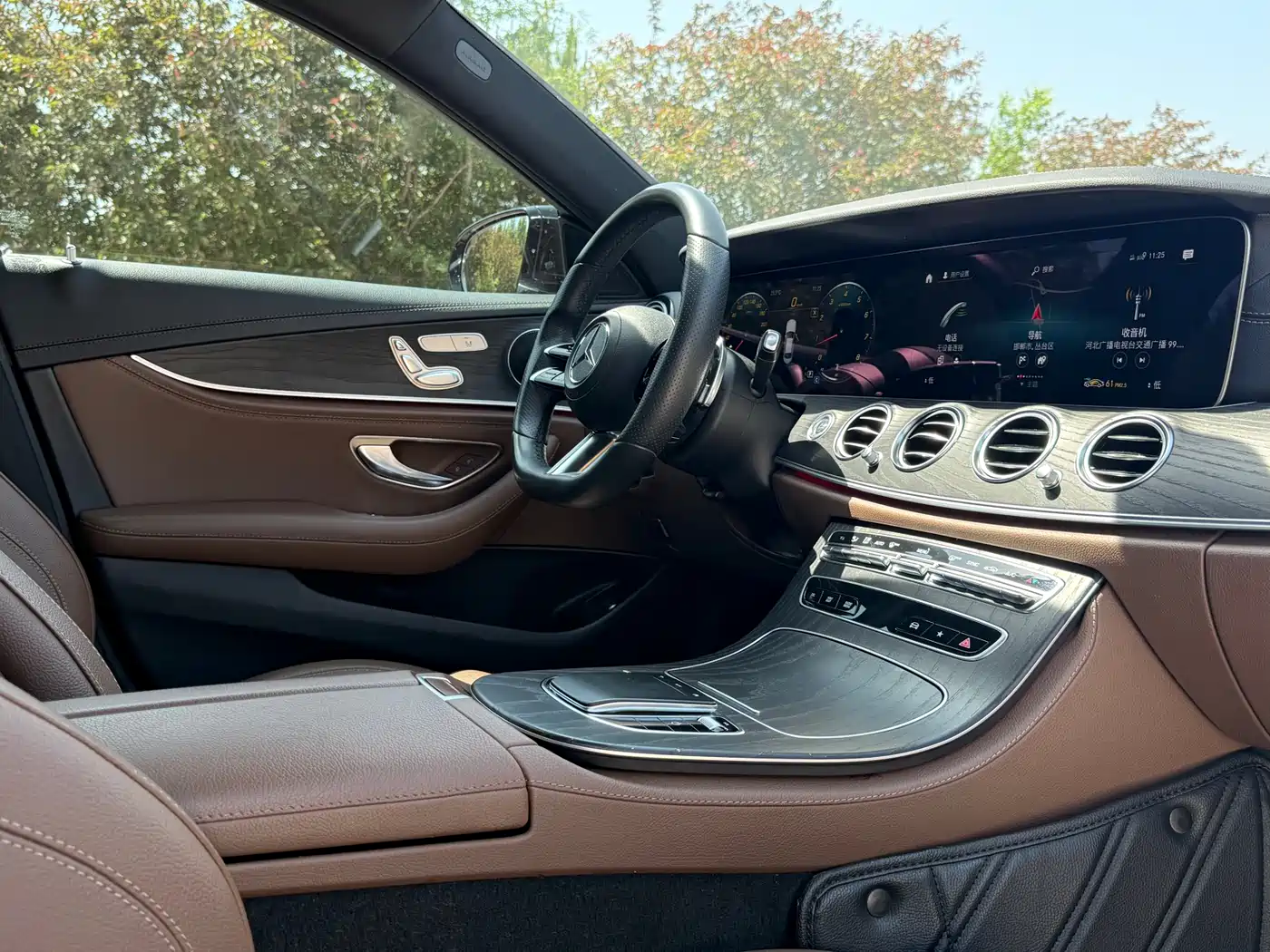 Mercedes-Benz E-Class 2021 E 260 L Sport фото 20