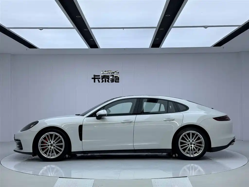 Porsche Panamera 2019 Panamera 2.9T фото 3