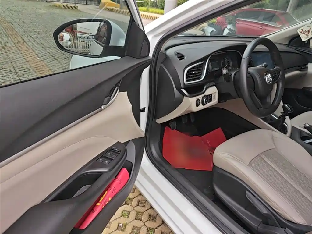 Buick Excelle 2017 15N Manual Elite фото 16
