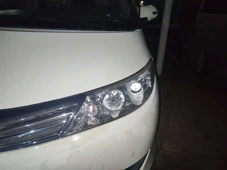 BYD M6 2015 2015 2.4L Automatic Luxury