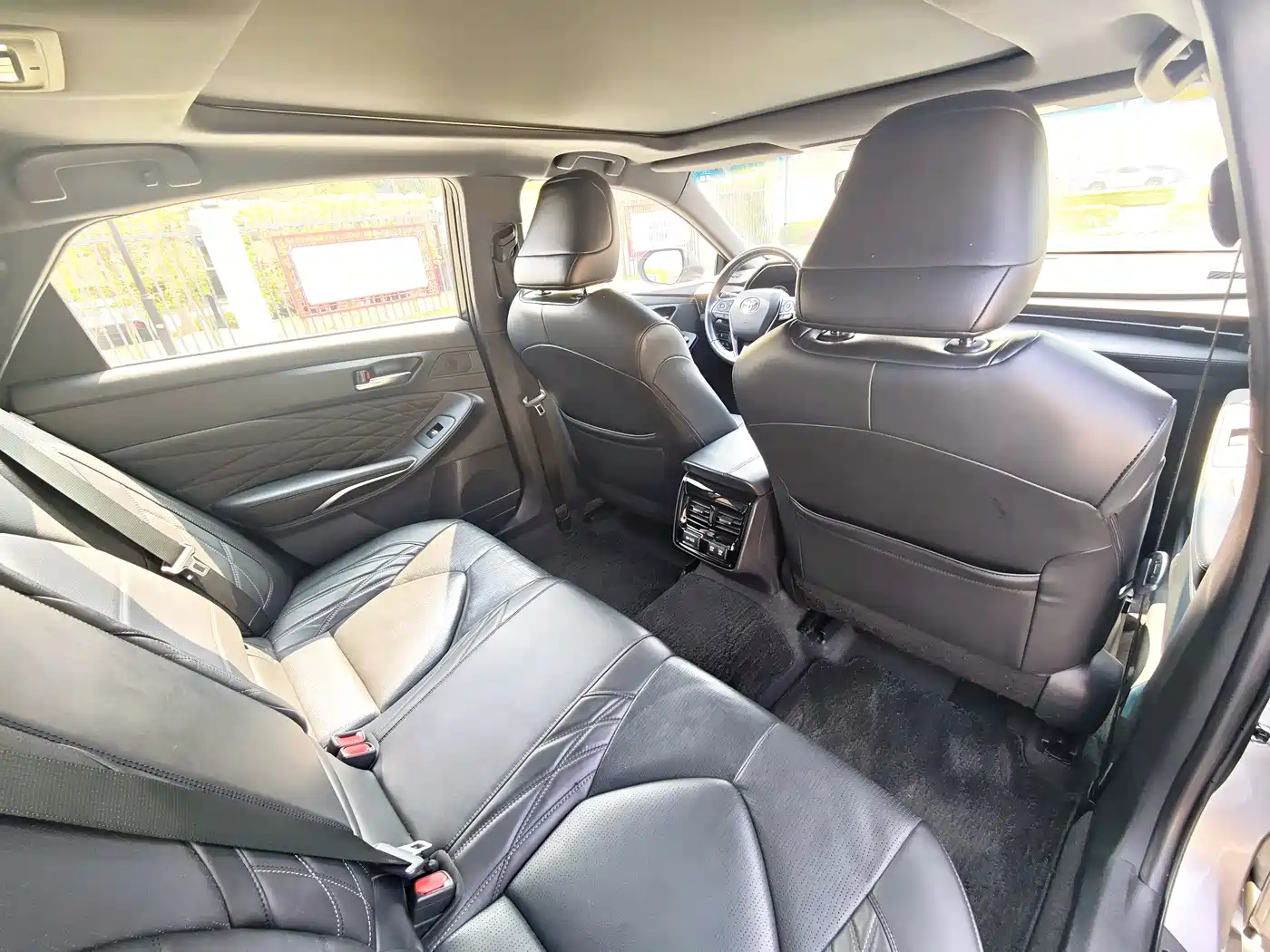 Toyota Avalon 2019 2.5L Touring Premium (China V) фото 36