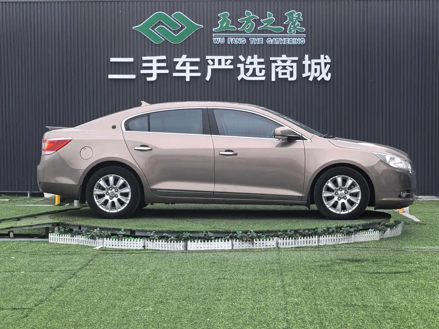 Buick LaCrosse 2012 2.4L SIDI Elegance Edition фото 7