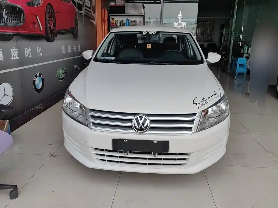Volkswagen Santana 2015 1.4L Manual Trend Edition фото 2