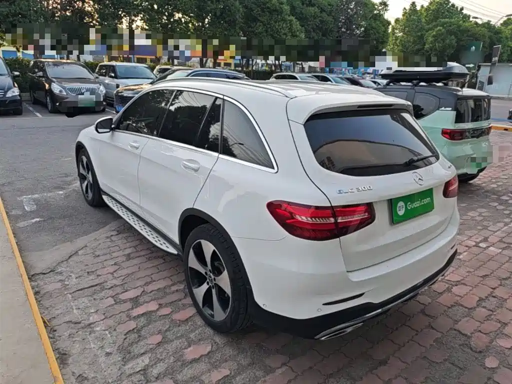 Mercedes-Benz GLC 2018 GLC 300 4MATIC Dynamic фото 5