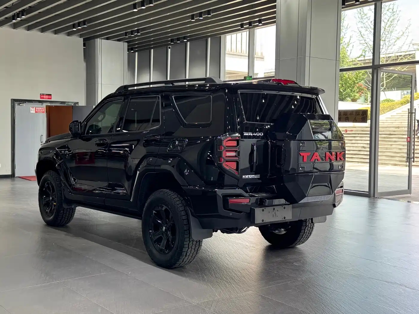 Tank 400 New Energy 2024 Hi4-T Off-Road Edition фото 7
