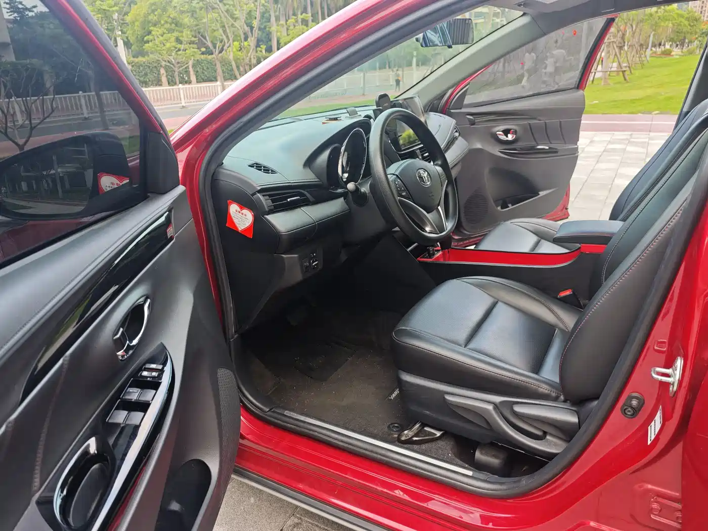 Toyota YARiS L Zhi Xuan 2022 Zhi Xuan X 1.5L CVT Luxury PLUS Edition фото 7