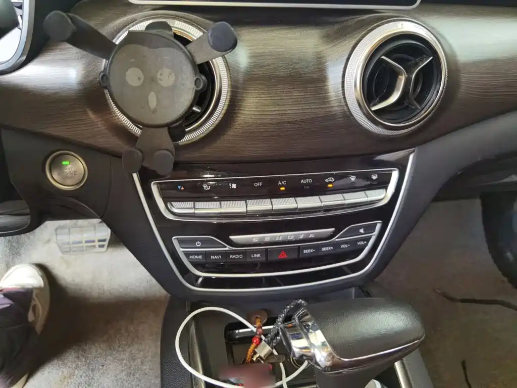 BAIC Senova D50 2018 2018 1.5L CVT Premium Smart Connect Edition