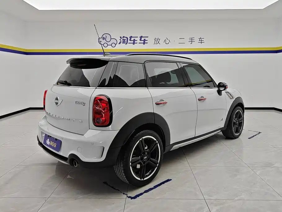 Photo 3 - MINI COUNTRYMAN