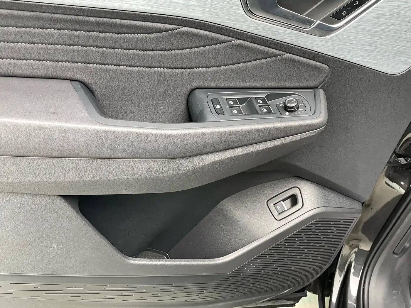 Volkswagen Talagon 2023 Facelift 380TSI 4WD Luxury Premium Pro Edition 7-Seater фото 8