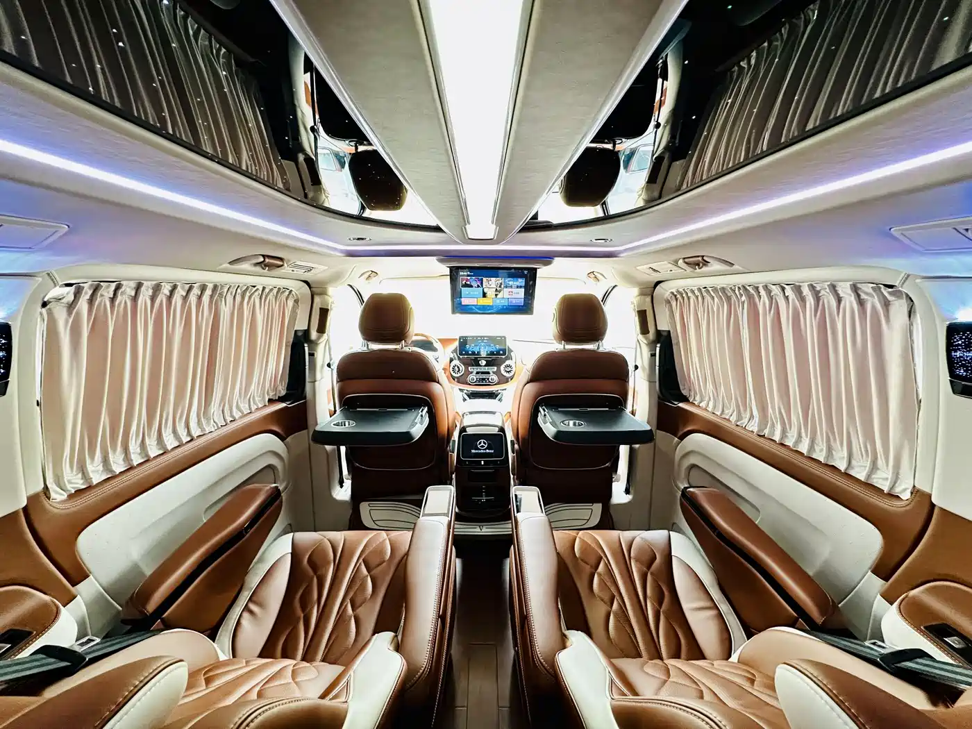 Mercedes-Benz Vito 2023 2.0T Business 7-Seater фото 9