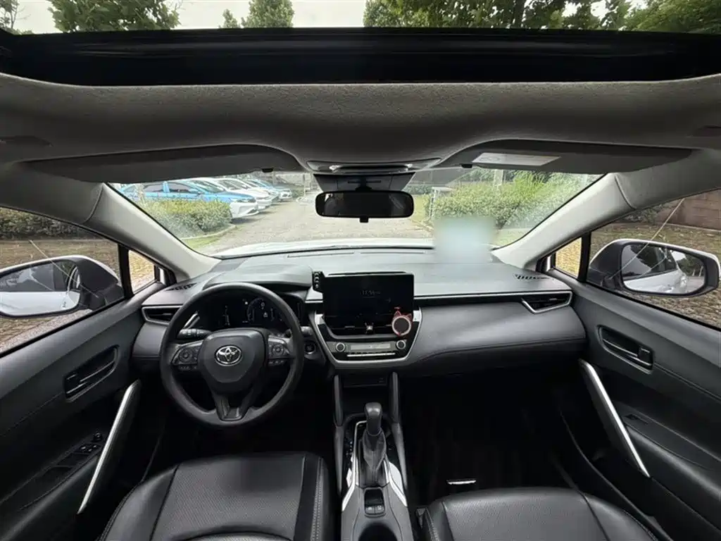 Toyota Corolla Cross 2023 2.0L Elite Edition фото 17