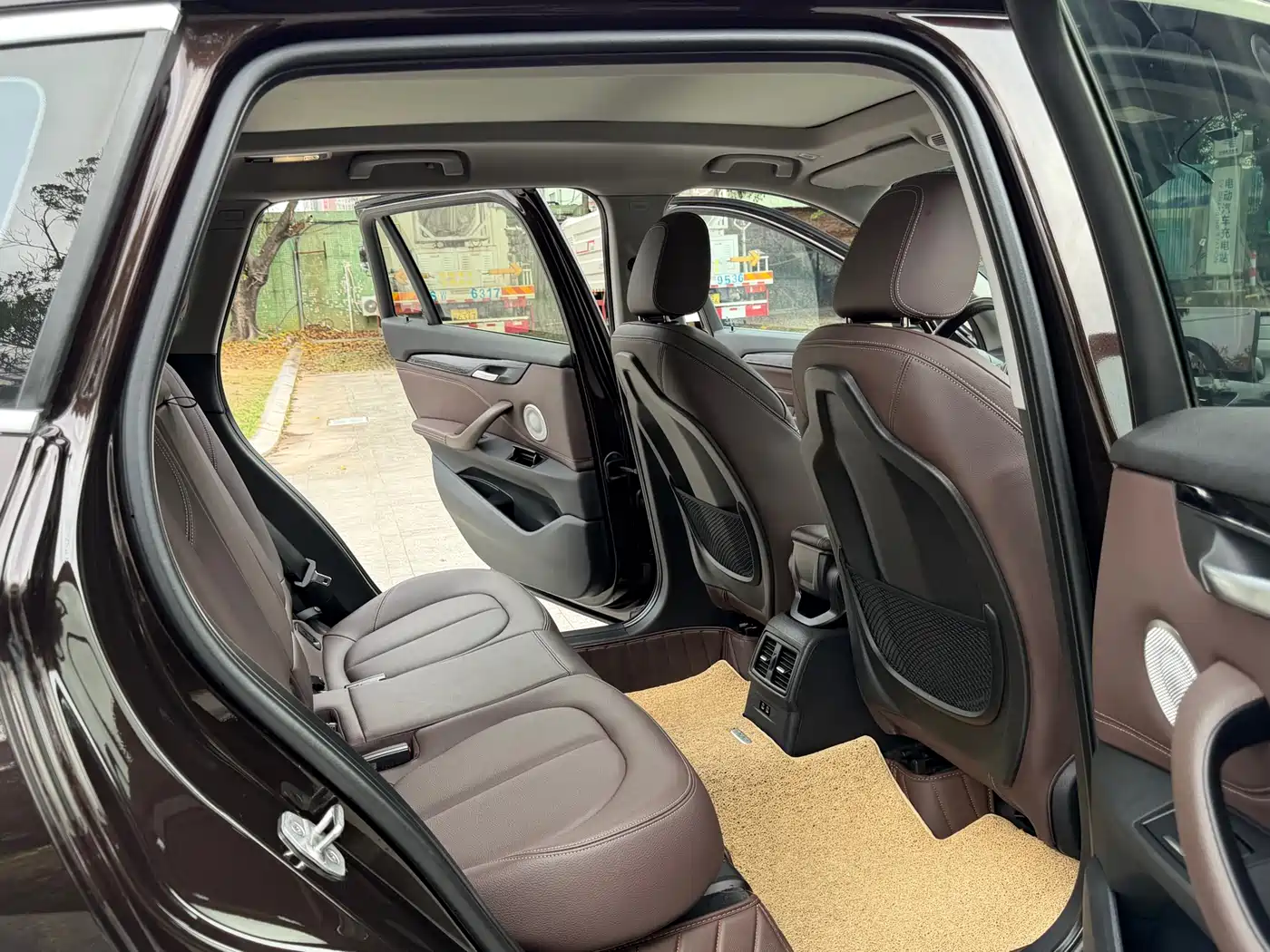 BMW X1 2022 sDrive25Li Leading фото 15