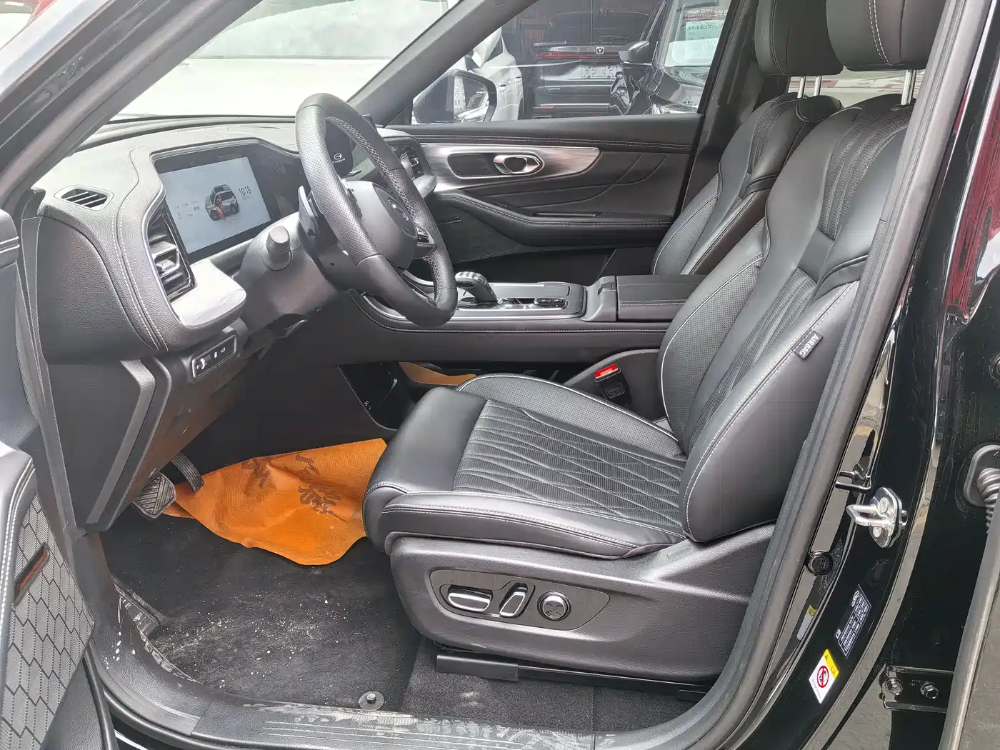 GAC Trumpchi Trumpchi GS8 2024 Navigator Series 2.0TGDI 2WD Luxury Smart Connect Edition фото 4