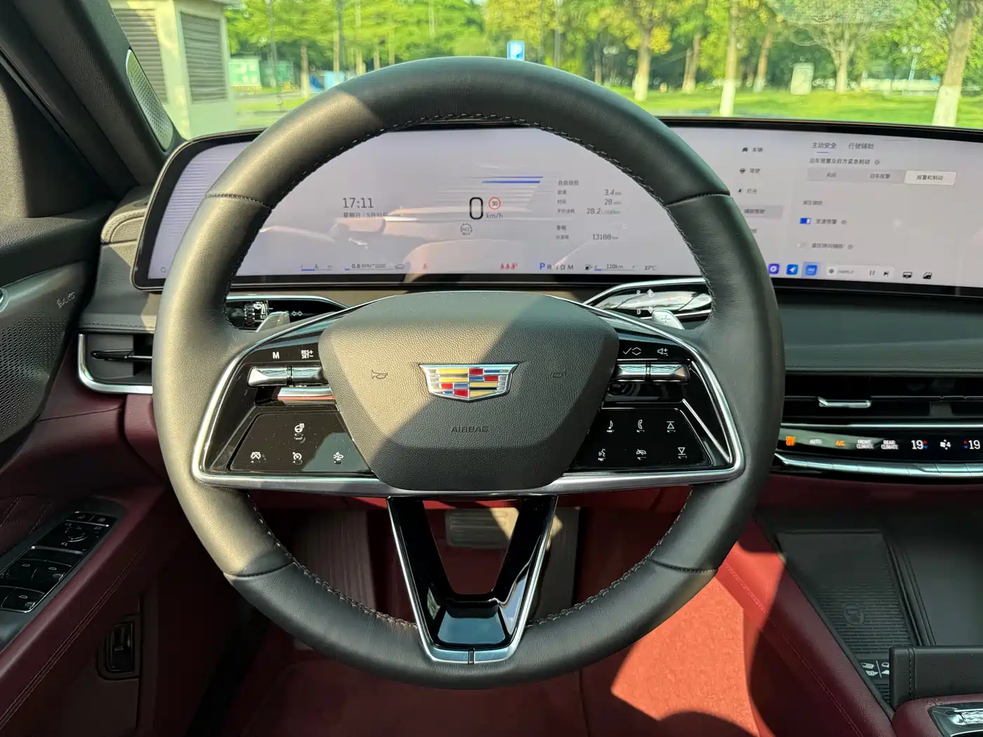 Cadillac CT6 2023 28T Premium Model фото 19