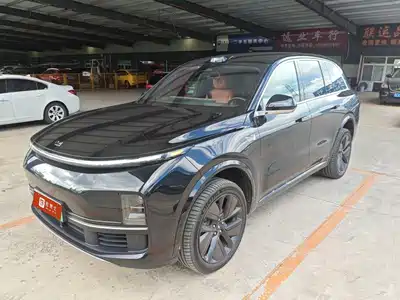 Li Auto L8