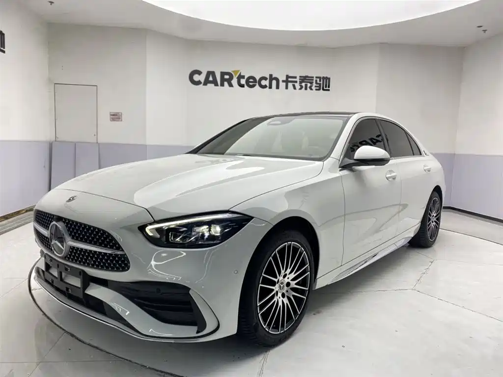 MERCEDES-BENZ CLASS C 2024