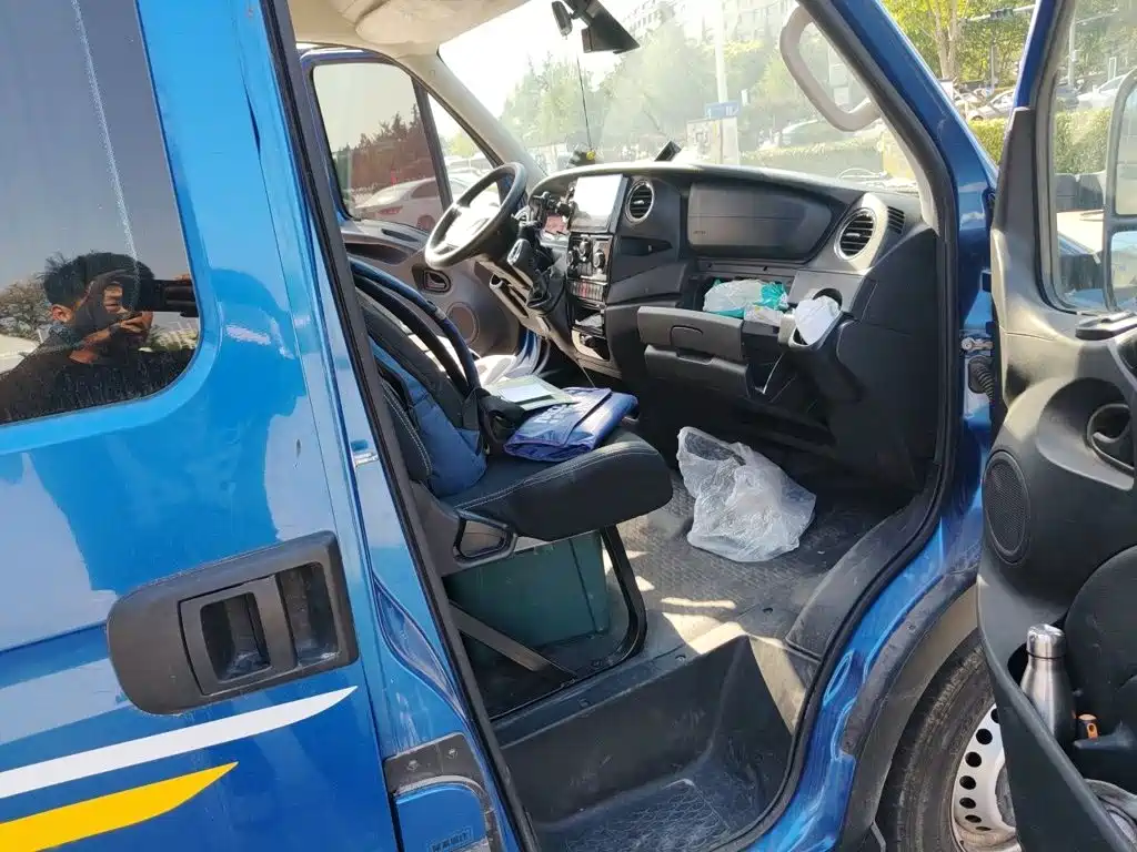 Iveco Daily 2021 2021 3.0T Auto Super Rui Short Wheelbase High Roof Sliding Door F1C