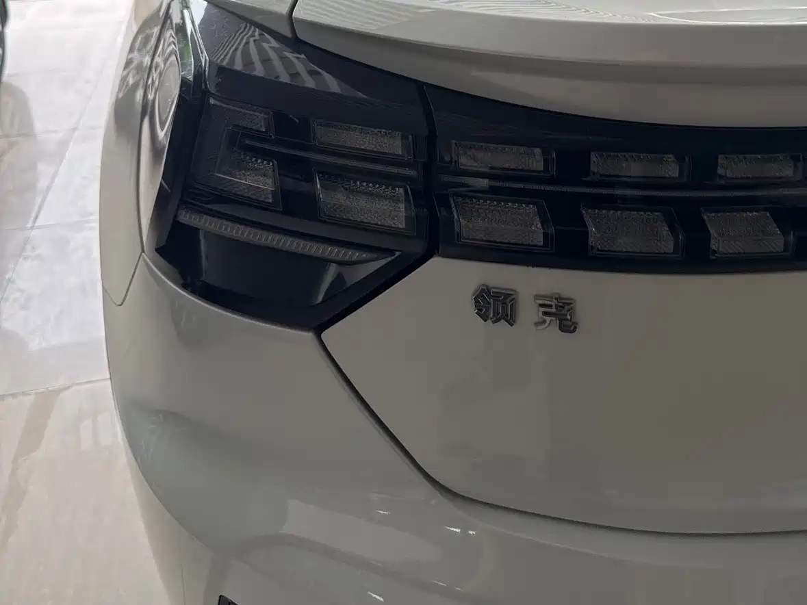 Lynk & Co 05 2020 2.0TD 4WD Power Plus фото 5