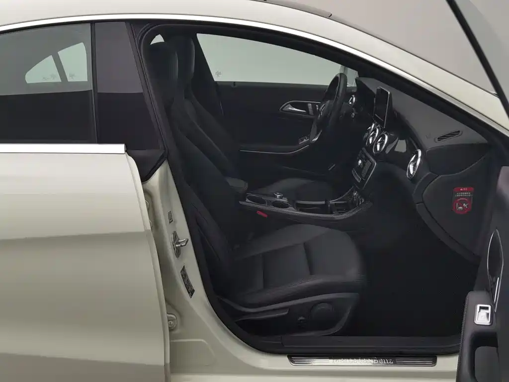 Mercedes-Benz CLA (Import) 2015 2015 CLA 200
