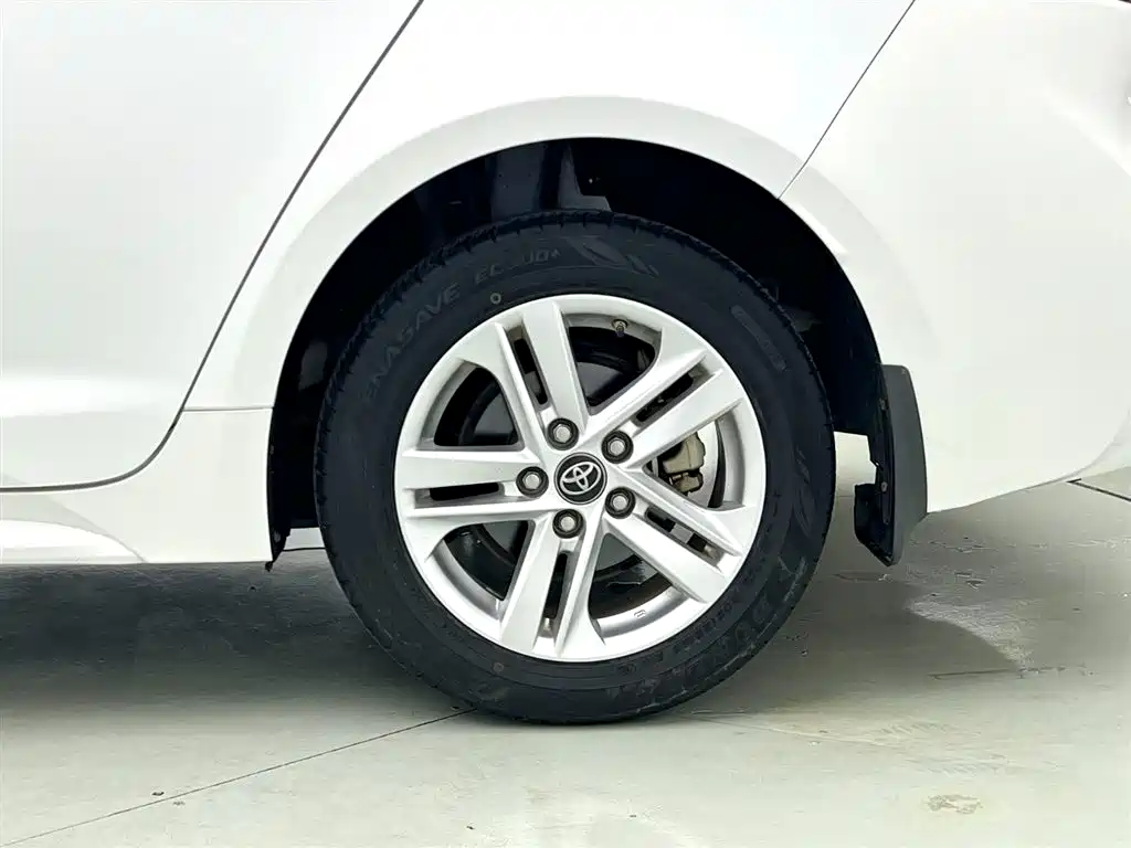 Toyota Levin 2022 185T CVT Luxury Edition фото 5