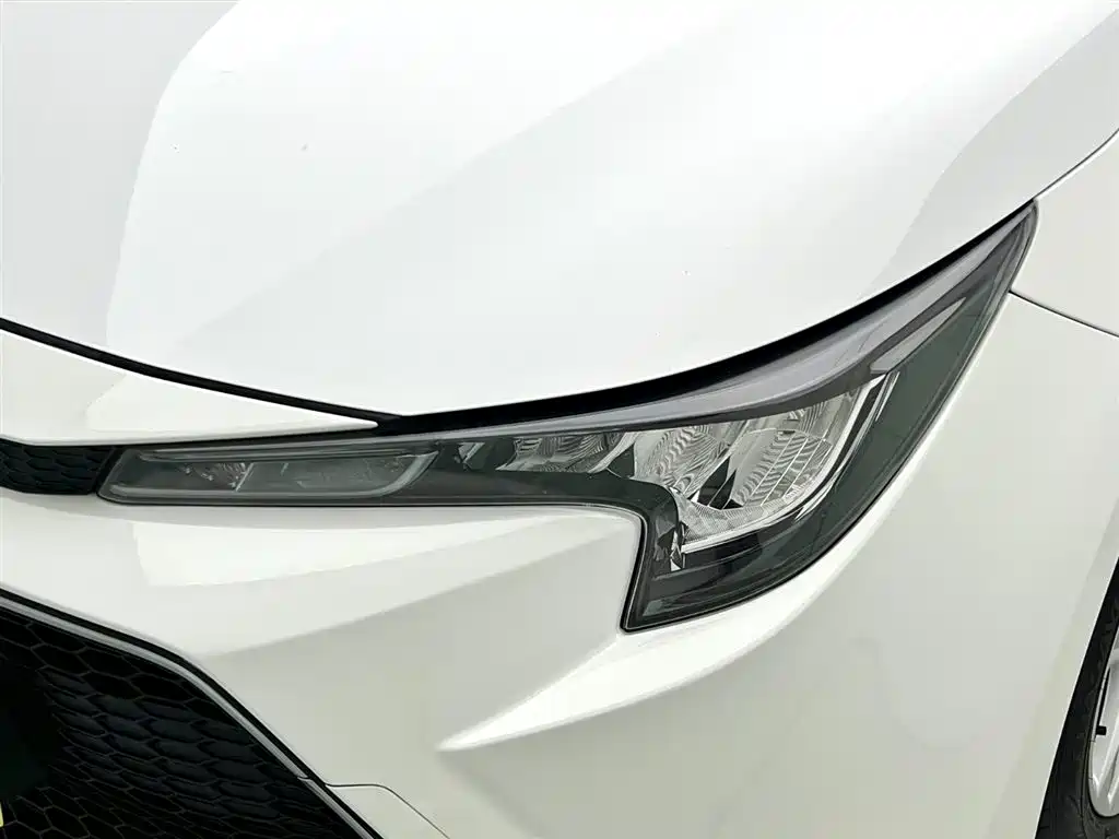 Toyota Levin 2022 185T CVT Luxury Edition фото 6