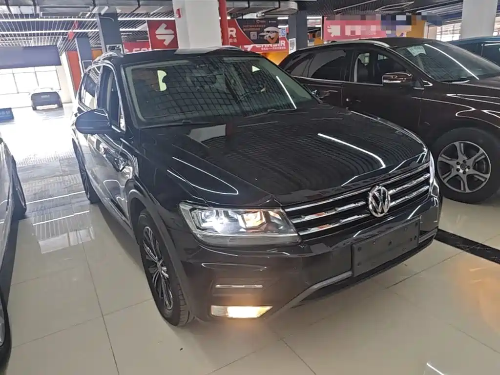 Volkswagen Tiguan L 2019 330TSI Automatic 2WD Panorama Comfort Edition China VI фото 4