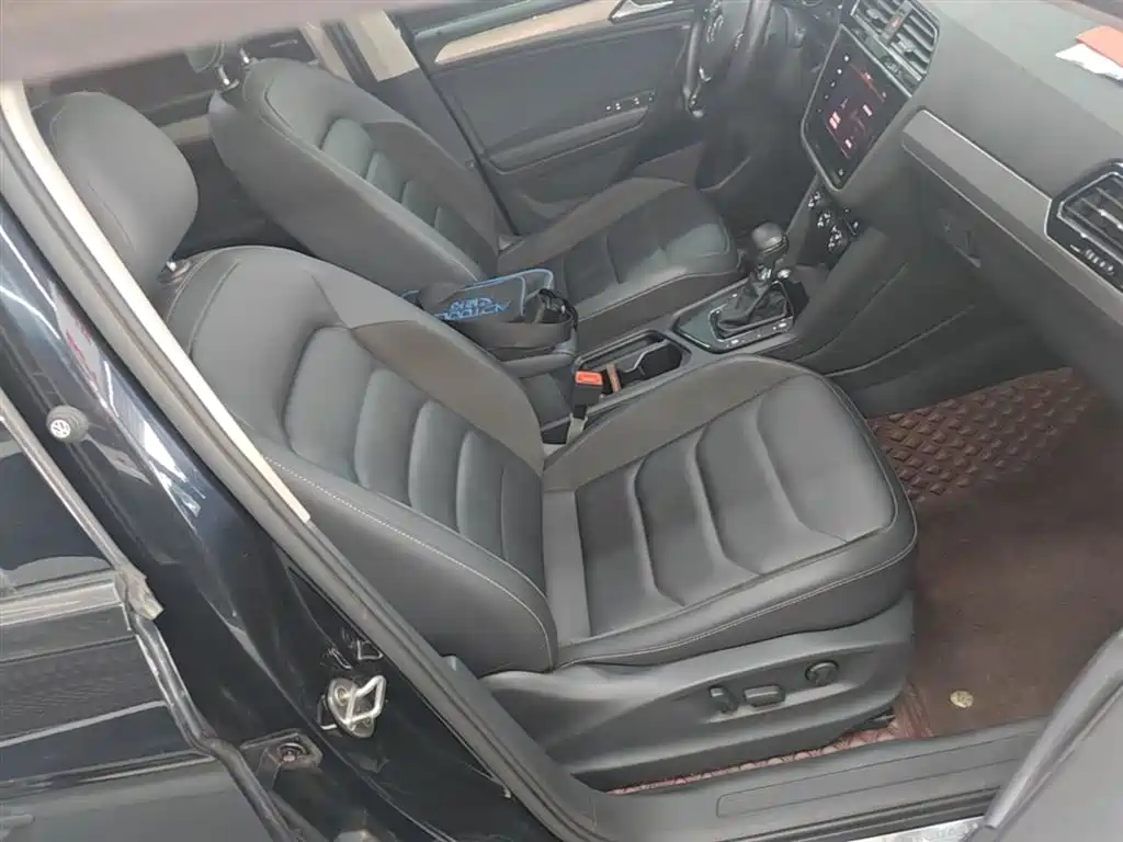 Volkswagen Tiguan L 2019 330TSI Automatic 2WD Panorama Comfort Edition China VI фото 25