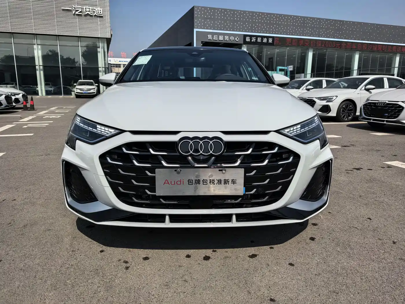 Audi A3 2025 Sportback 35TFSI Flying Premium фото 2