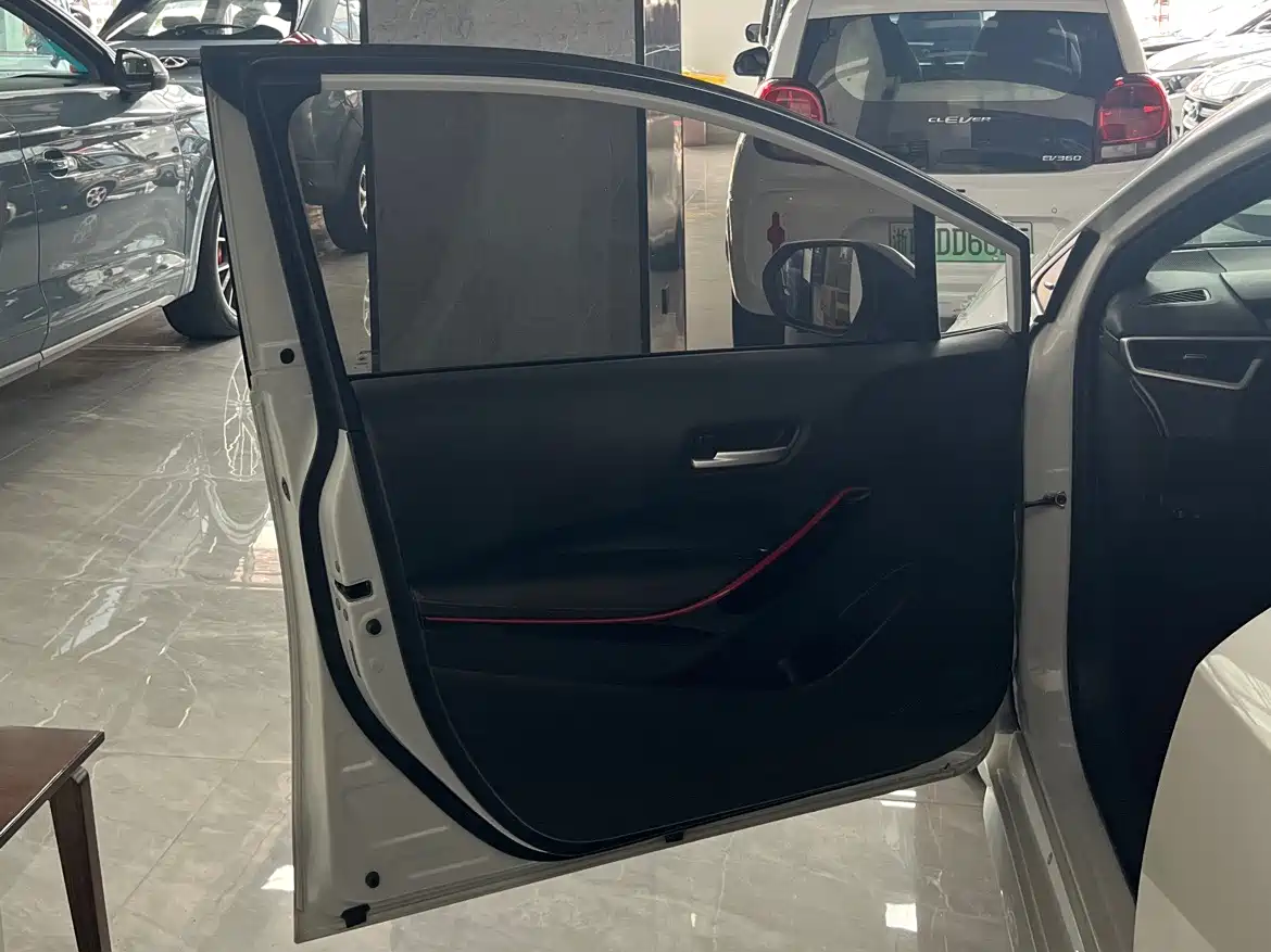 Toyota Levin 2022 185T CVT Sport Edition фото 8