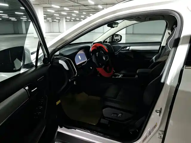 BYD Tang 2018 2.0T Automatic Smart Connection Honor Edition 7-Seater China V — фото 5