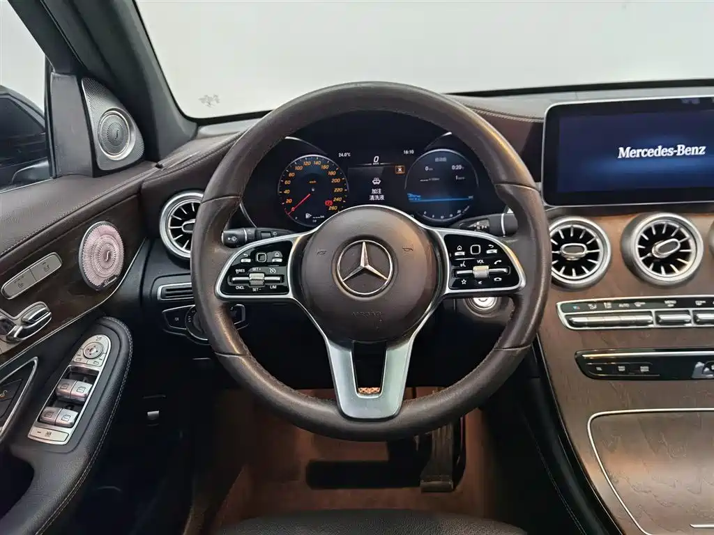 Mercedes-Benz GLC 2022 Model GLC 260 L 4MATIC Luxury Edition фото 11