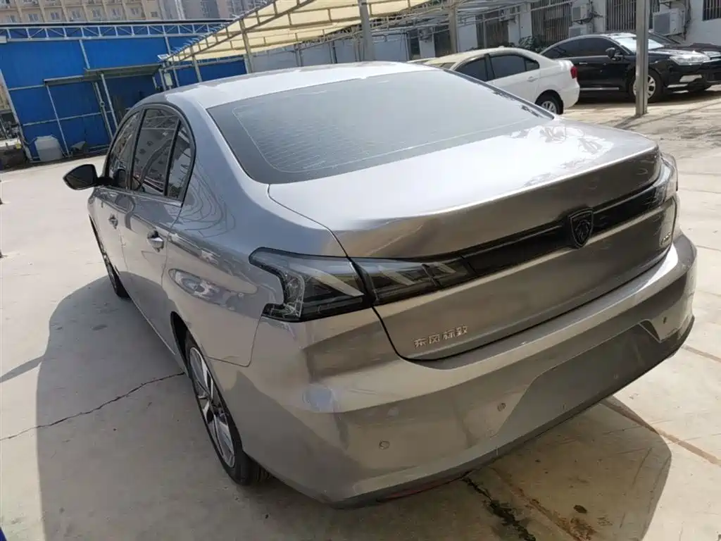 Peugeot 408 2022 1.6T Light Chaser Edition фото 5