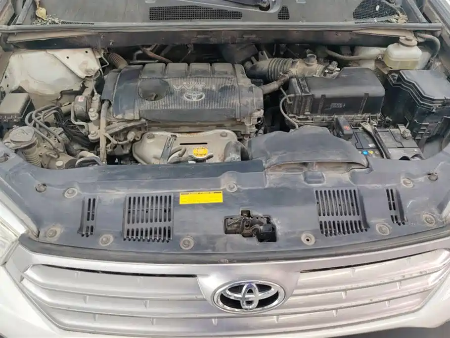 Toyota Highlander 2012 2.7L 2WD 7-Seater Luxury Edition фото 10